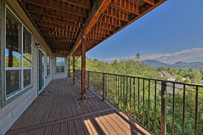 1893 NW Sunview Place, Grants Pass, OR 97526 - Photo 44