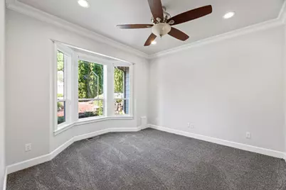 1893 NW Sunview Place, Grants Pass, OR 97526 - Photo 14