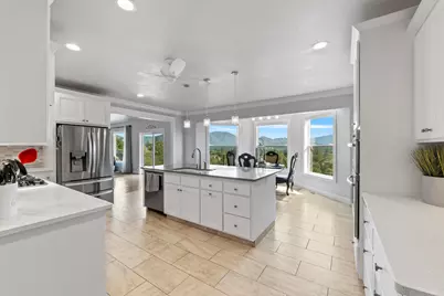 1893 NW Sunview Place, Grants Pass, OR 97526 - Photo 22