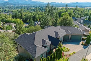 1893 NW Sunview Pl, Grants Pass, OR 97526 - Photo 44