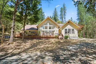 780 Pinecrest Drive, Grants Pass, OR 97526 - Photo 2