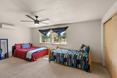 400 W 5th Street, Phoenix, OR 97535 - Photo 20