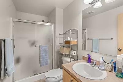 400 W 5th Street, Phoenix, OR 97535 - Photo 28