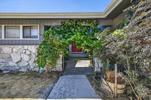 1228 NE Brown Dr, Madras, OR 97741 - Photo 6