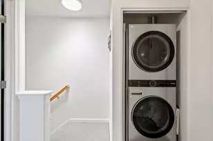 111 NW Hawthorne Ave, Bend, OR 97703 - Photo 26