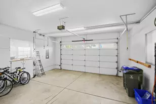 369 Meadow Dr, Ashland, OR 97520 - Photo 14