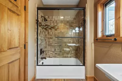 4728 Coopers Hawk Road, Klamath Falls, OR 97601 - Photo 32