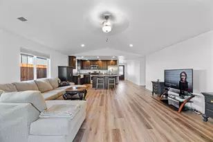 700 Nottingham Terrace, Eagle Point, OR 97524 - Photo 12