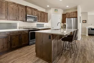 20864 SE Sunniberg Ln, Bend, OR 97702 - Photo 12