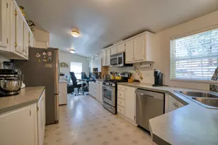 20585 Fred Meyers Rd, Bend, OR 97701 - Photo 12