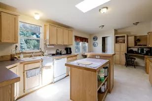15957 Sparks Dr, La Pine, OR 97739 - Photo 8