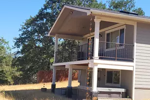 484 Shadow Hills Dr, Grants Pass, OR 97526 - Photo 34