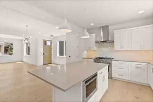 61309 Howe Wy, Bend, OR 97702 - Photo 16