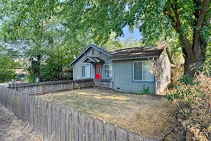 1211 Locust St, Medford, OR 97501 - Photo 34