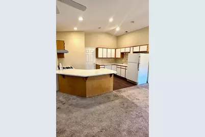 1211 Locust Street, Medford, OR 97501 - Photo 20