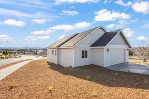 1050 SE Clover Ln, Madras, OR 97741 - Photo 34