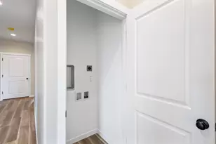 1050 SE Clover Ln, Madras, OR 97741 - Photo 28