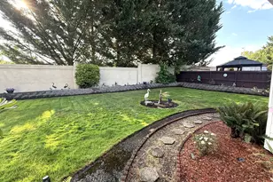 713 Eastridge Dr, Medford, OR 97504 - Photo 38