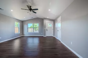 3738 Springbrook Rd, Medford, OR 97504 - Photo 6