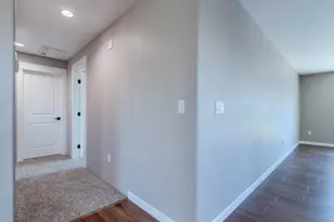 3738 Springbrook Rd, Medford, OR 97504 - Photo 8