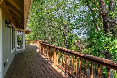 214 SE Sapphire Court, Grants Pass, OR 97527 - Photo 24