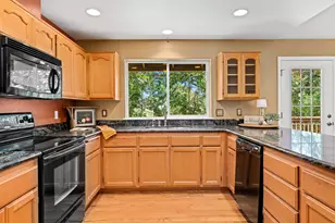 214 SE Sapphire Ct, Grants Pass, OR 97527 - Photo 10