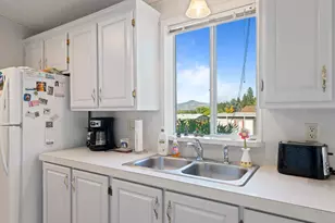 3955 S Stage Rd, Medford, OR 97501 - Photo 10