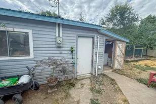 750 NW 2nd St, Prineville, OR 97754 - Photo 12