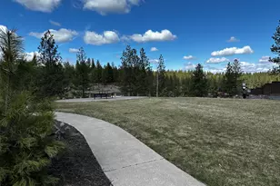 1391 NW Ochoa Dr, Bend, OR 97703 - Photo 12