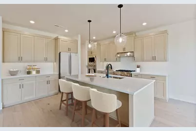 1391 NW Ochoa Drive, Bend, OR 97703 - Photo 2