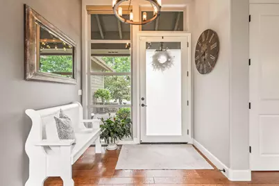 301 SE Larkspur Drive, Madras, OR 97741 - Photo 2