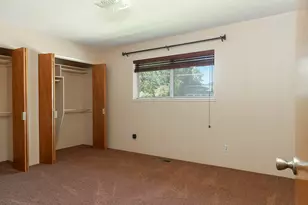 1195 E Park St, Grants Pass, OR 97527 - Photo 12