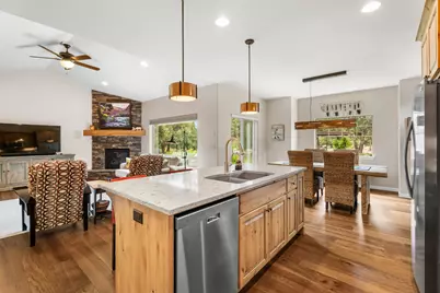 205 Vista Rim Drive, Redmond, OR 97756 - Photo 12