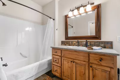 205 Vista Rim Drive, Redmond, OR 97756 - Photo 22