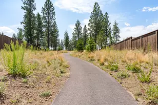 1433 NW Ochoa Dr, Bend, OR 97703 - Photo 50