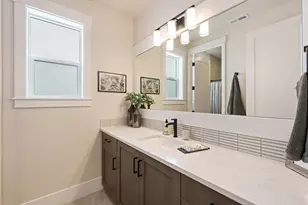 1433 NW Ochoa Dr, Bend, OR 97703 - Photo 34