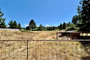 467 Draper Valley Rd, Selma, OR 97538 - Photo 8