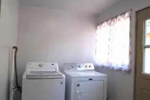 1885 Portland St, Klamath Falls, OR 97601 - Photo 32