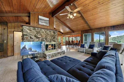 1065 S Shasta Avenue, Eagle Point, OR 97524 - Photo 18