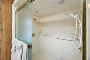 1065 S Shasta Ave, Eagle Point, OR 97524 - Photo 32