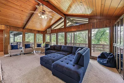 1065 S Shasta Avenue, Eagle Point, OR 97524 - Photo 16