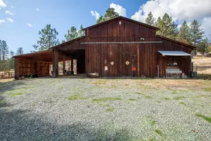 473 Templin Ave, Grants Pass, OR 97526 - Photo 2