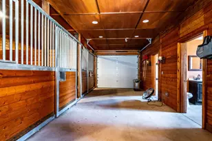 18355 Pinehurst Rd, Bend, OR 97703 - Photo 40