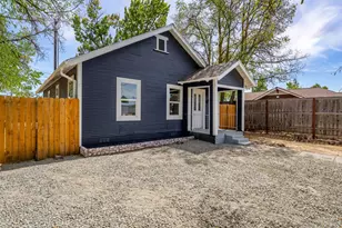 1916 Elm Ave, Medford, OR 97501 - Photo 4