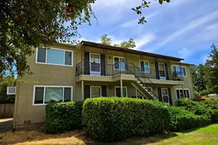 350 Alder St, Central Point, OR 97502 - Photo 2