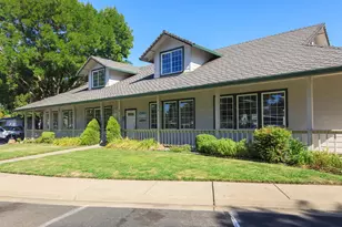 633 E Archwood Dr, Eagle Point, OR 97524 - Photo 32