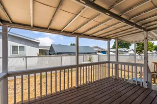 633 E Archwood Dr, Eagle Point, OR 97524 - Photo 28