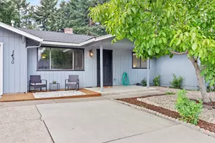 1430 S Oakdale Ave, Medford, OR 97501 - Photo 2