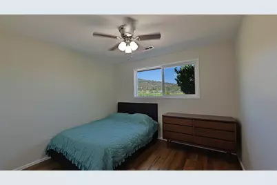 2027 Fairlane Drive, Medford, OR 97501 - Photo 20