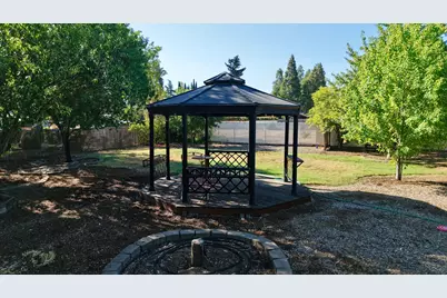 2027 Fairlane Drive, Medford, OR 97501 - Photo 32